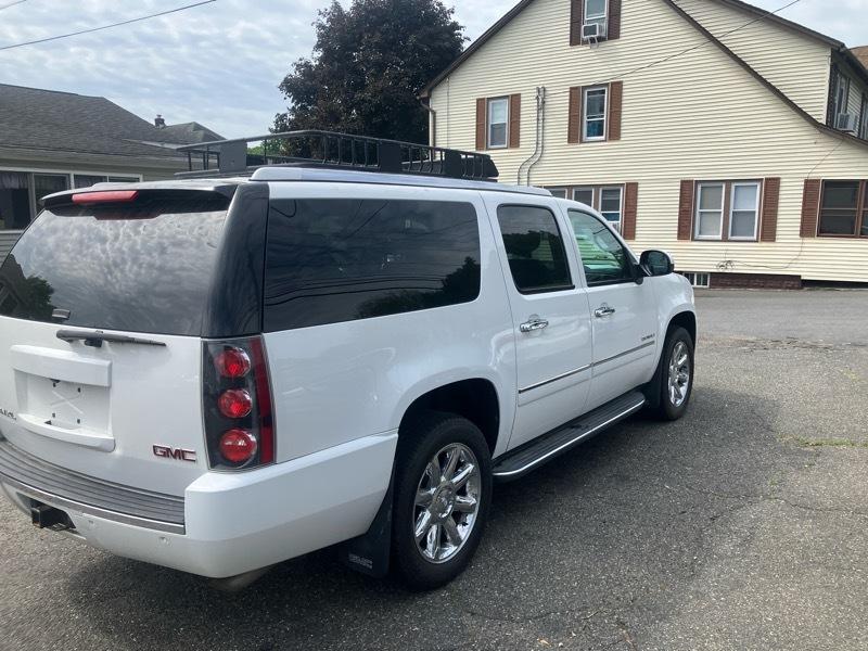 GMC Yukon Denali XL 4WD 2013