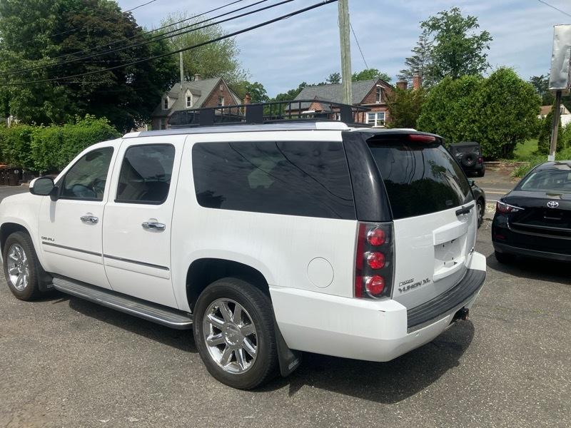 GMC Yukon Denali XL 4WD 2013