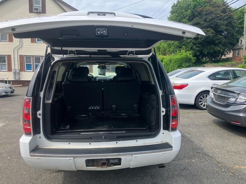 GMC Yukon Denali XL 4WD 2013