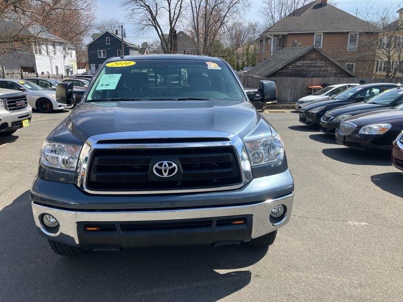 Toyota Tundra Tundra-Grade 5.7L Double Cab 4WD 2010
