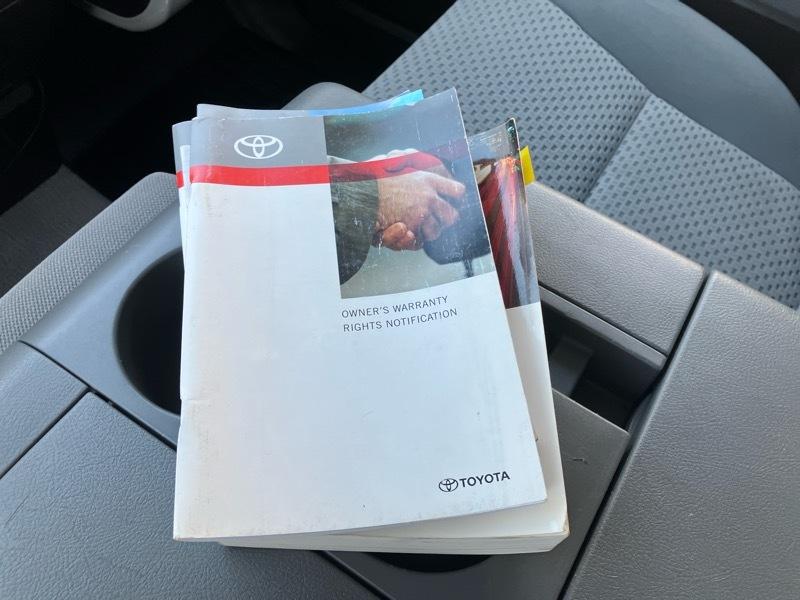 Toyota Tundra Tundra-Grade 5.7L Double Cab 4WD 2010