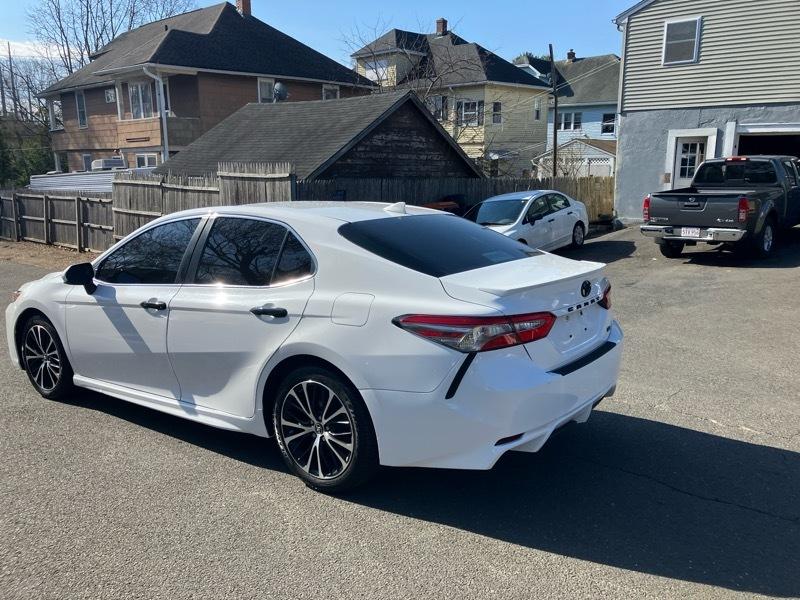 Toyota Camry SE 2019
