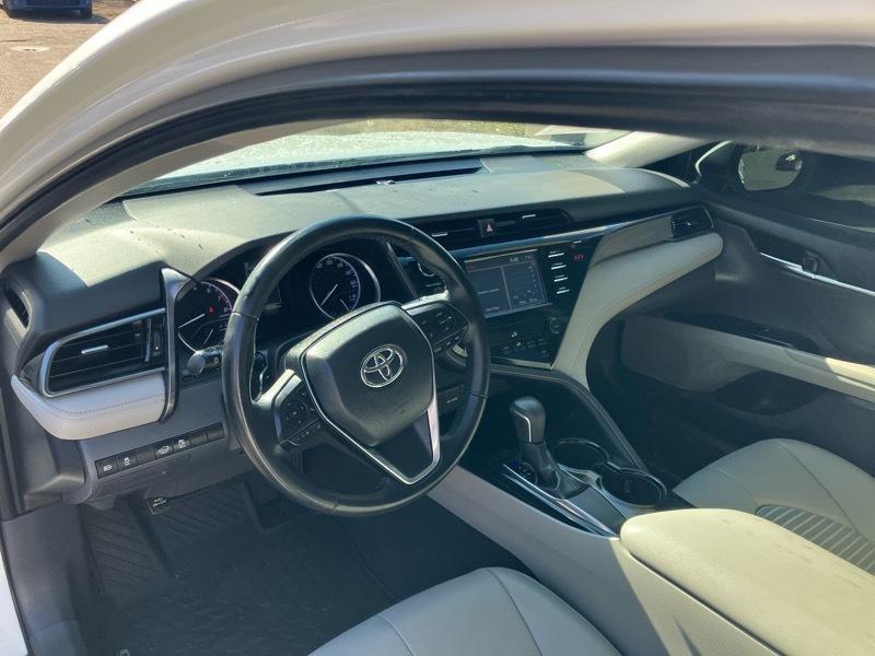 Toyota Camry SE 2019