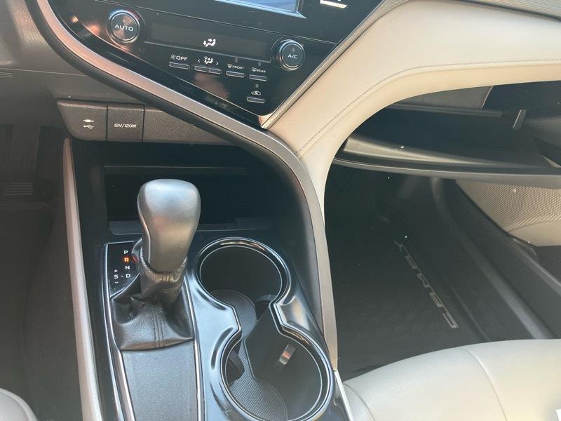 Toyota Camry SE 2019