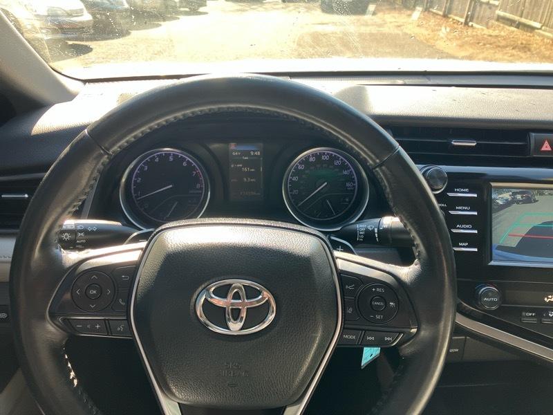 Toyota Camry SE 2019