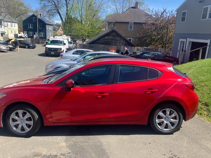 Mazda MAZDA3 i Sport MT 5-Door 2015