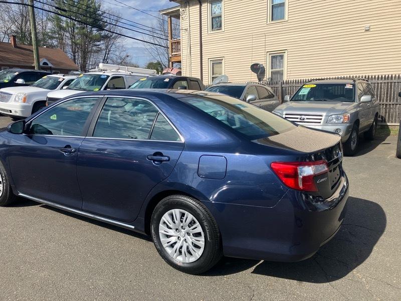 Toyota Camry LE 4D Sedan 2014