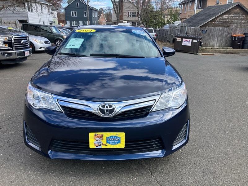 Toyota Camry LE 4D Sedan 2014