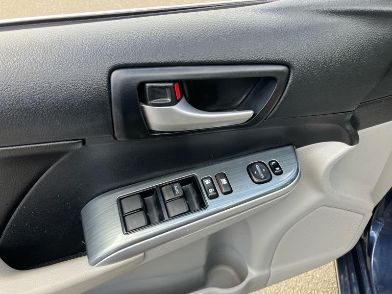 Toyota Camry LE 4D Sedan 2014