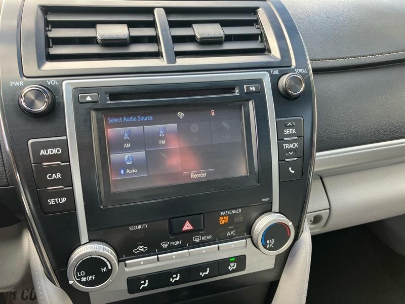 Toyota Camry LE 4D Sedan 2014