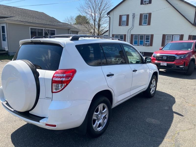 Toyota RAV4 Base I4 4WD 2009