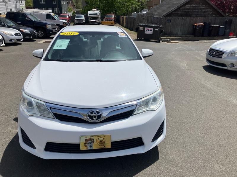 Toyota Camry LE 2014