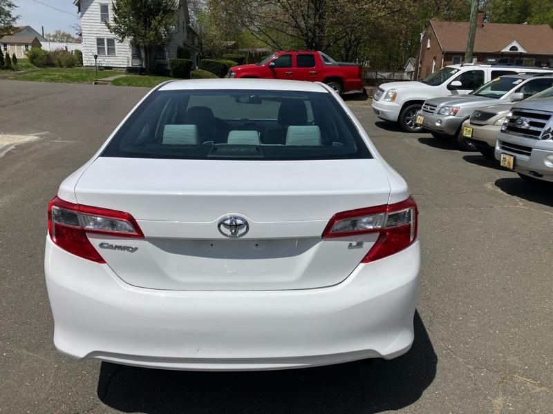 Toyota Camry LE 2014