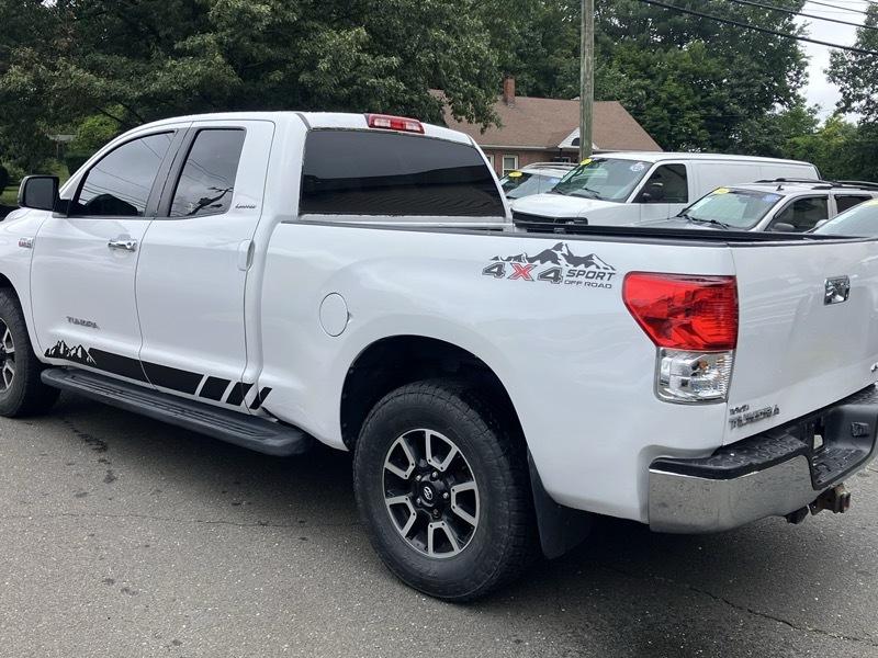 Toyota Tundra Limited 5.7L Double Cab 4WD 2010