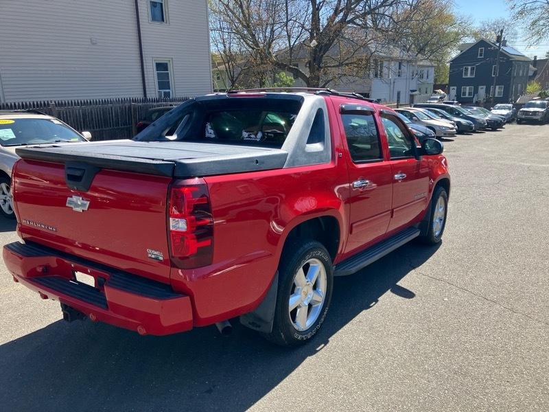 Chevrolet Avalanche LT 4WD 2010
