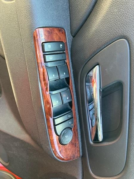 Chevrolet Avalanche LT 4WD 2010