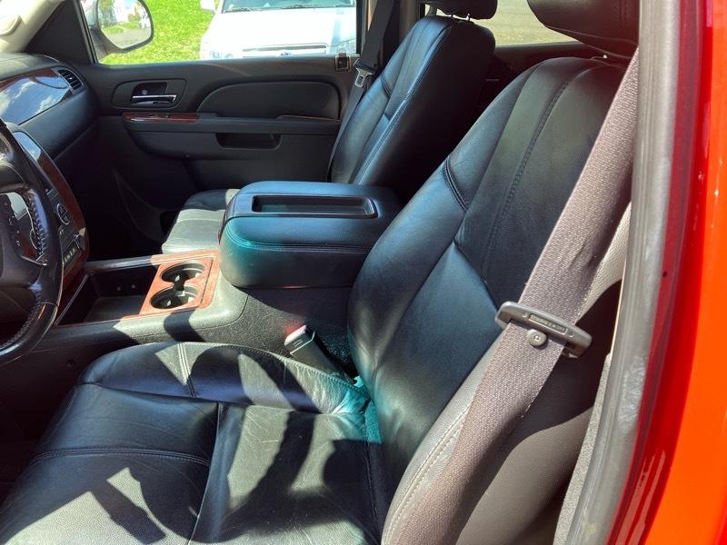 Chevrolet Avalanche LT 4WD 2010