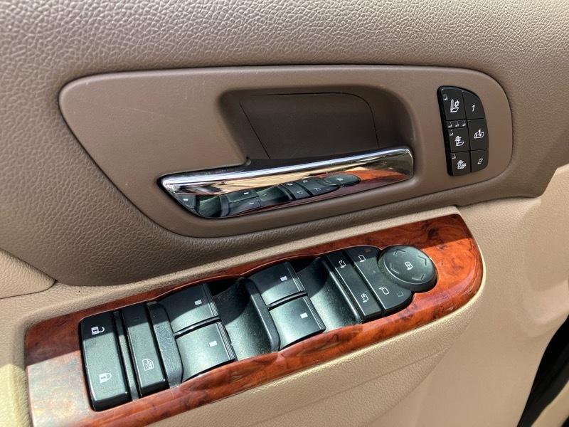 Chevrolet Tahoe LTZ 4WD 2013
