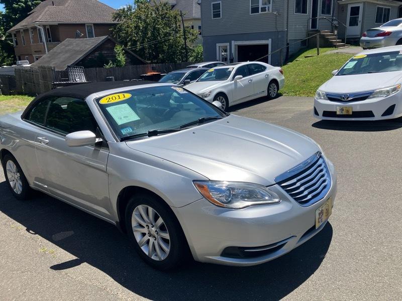 Chrysler 200 Touring Convertible 2011