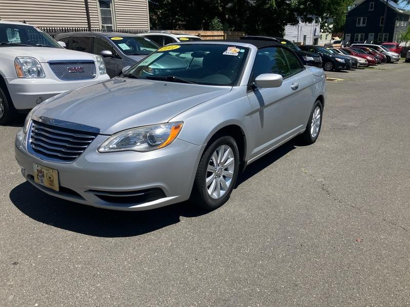 Chrysler 200 Touring Convertible 2011