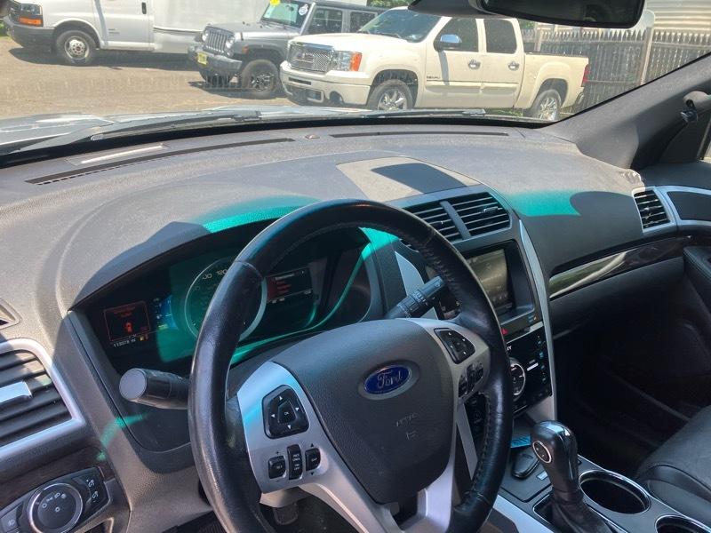 Ford Explorer Limited 4WD 2013