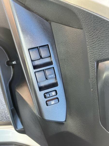 Toyota RAV4 LE AWD 2017