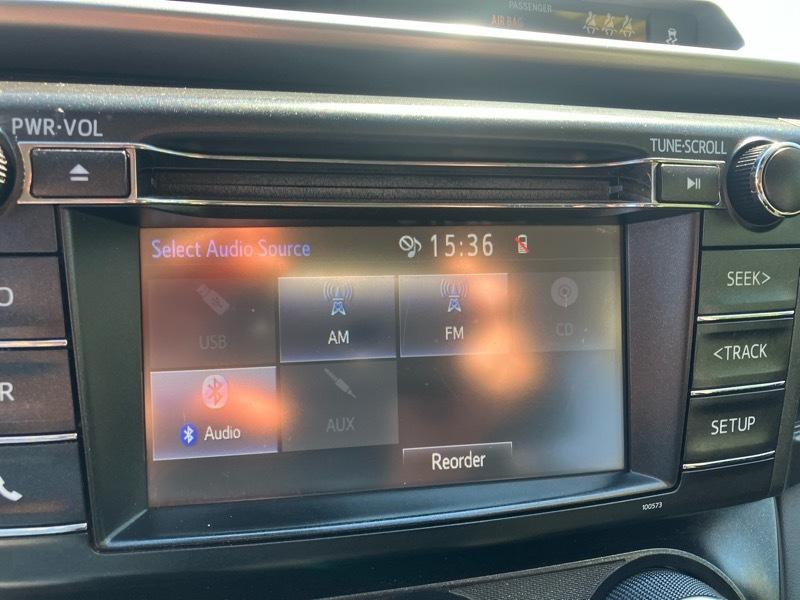 Toyota RAV4 LE AWD 2017