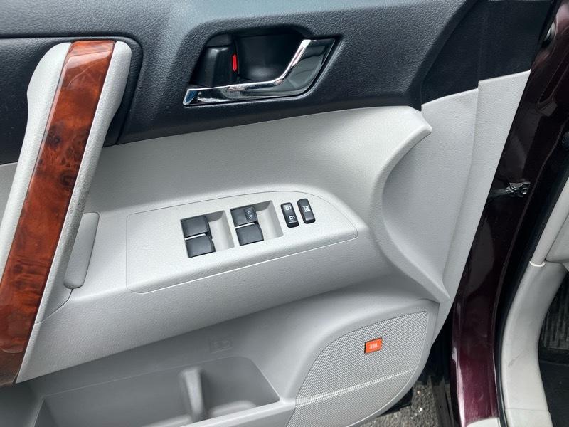 Toyota Highlander Limited 4WD 2012
