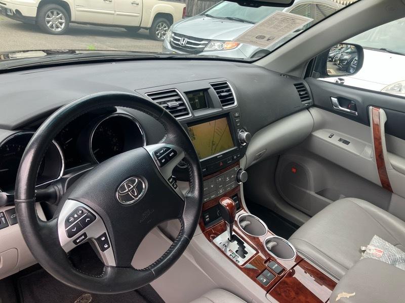 Toyota Highlander Limited 4WD 2012