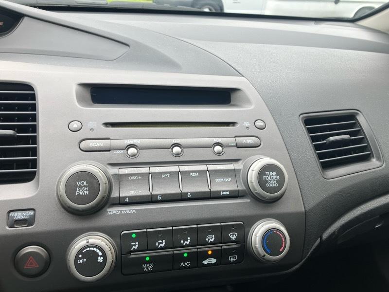 Honda Civic LX-S Sedan 5-Speed AT 2010