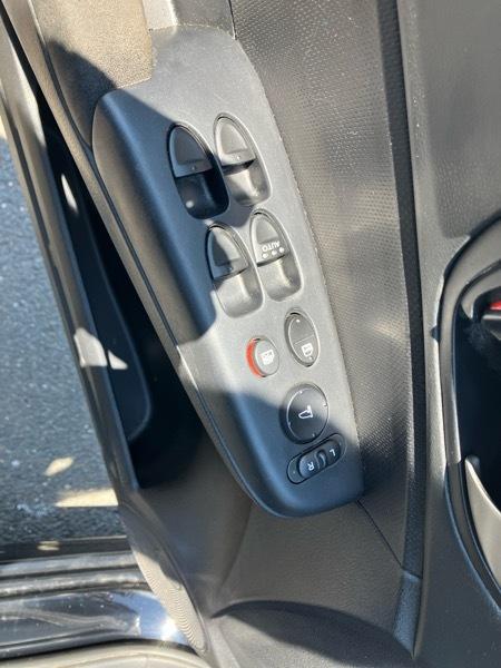Honda Civic LX-S Sedan 5-Speed AT 2010