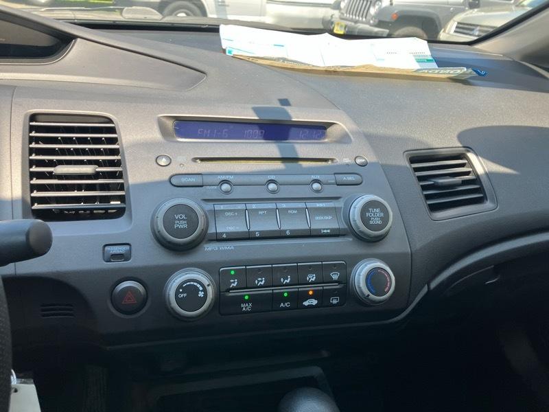 Honda Civic LX-S Sedan 5-Speed AT 2010