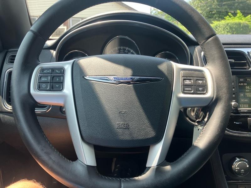 Chrysler 200 Limited Convertible 2012