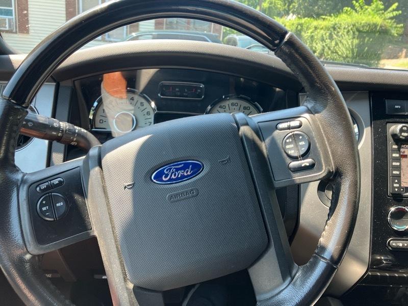 Ford Expedition Limited 4WD 2013