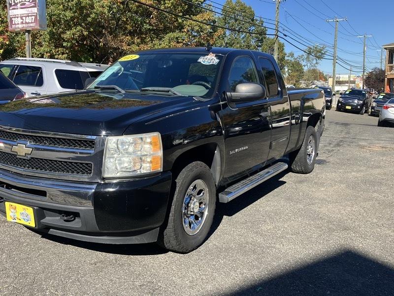 Chevrolet Silverado 1500 LS Extended Cab 4WD 2011