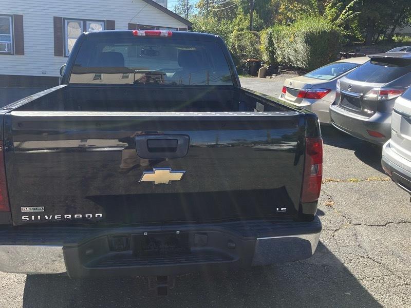 Chevrolet Silverado 1500 LS Extended Cab 4WD 2011