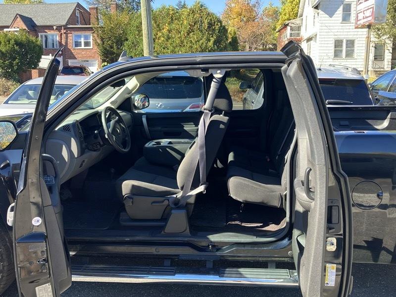 Chevrolet Silverado 1500 LS Extended Cab 4WD 2011