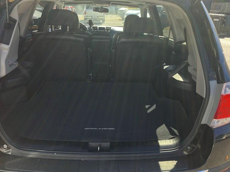 Toyota Highlander Base 4WD 2013