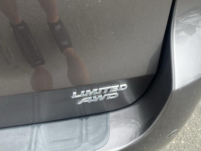Toyota Sienna Limited AWD 7-Passenger V6 2013