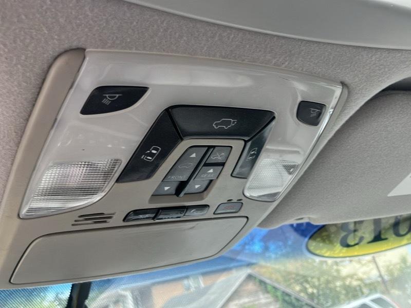 Toyota Sienna Limited AWD 7-Passenger V6 2013