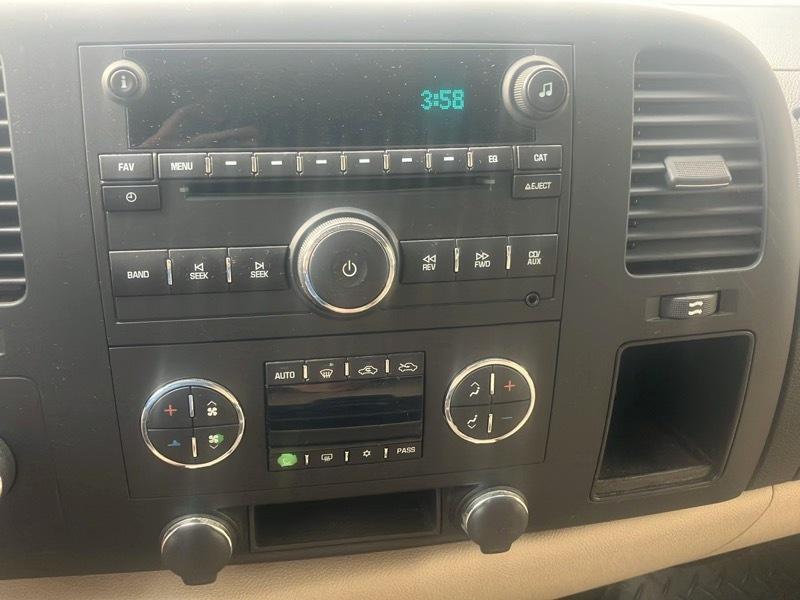 Chevrolet Silverado 1500 Work Truck Ext. Cab Std. Box 4WD 2008