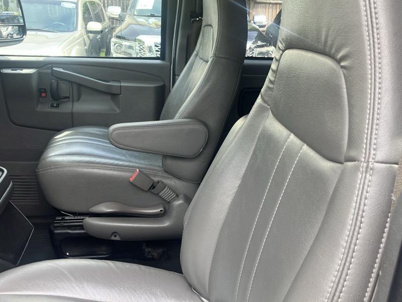 Chevrolet Express LS 3500 2017