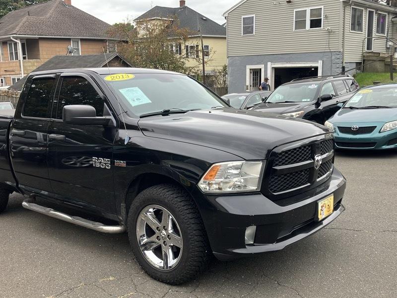 RAM 1500 Tradesman Quad Cab 4WD 2013