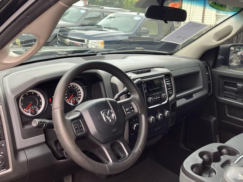 RAM 1500 Tradesman Quad Cab 4WD 2013