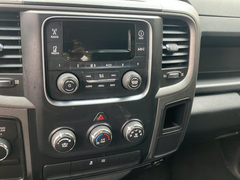 RAM 1500 Tradesman Quad Cab 4WD 2013