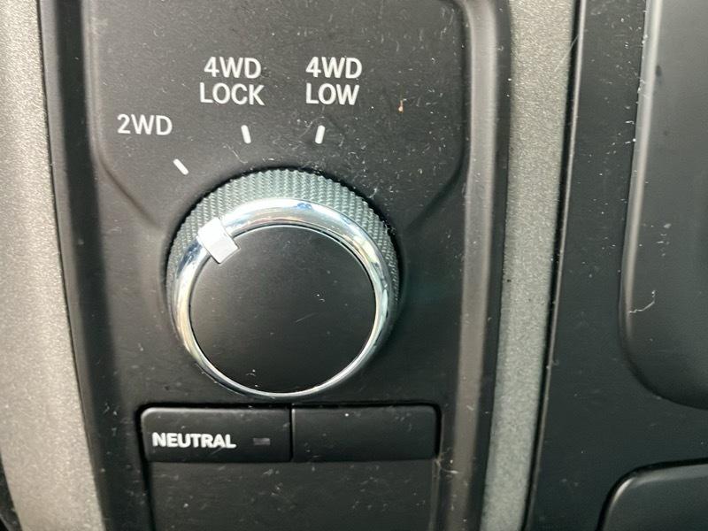 RAM 1500 Tradesman Quad Cab 4WD 2013
