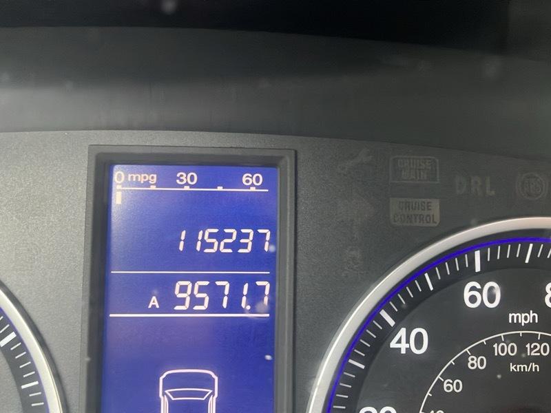 Honda CR-V SE 4WD 5-Speed AT 2011