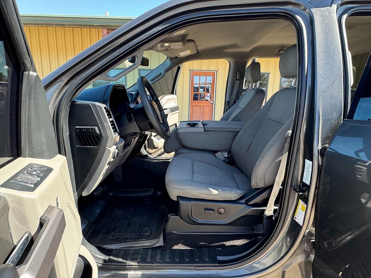 Ford F-150 XLT SuperCrew Short Bed 4WD 2020