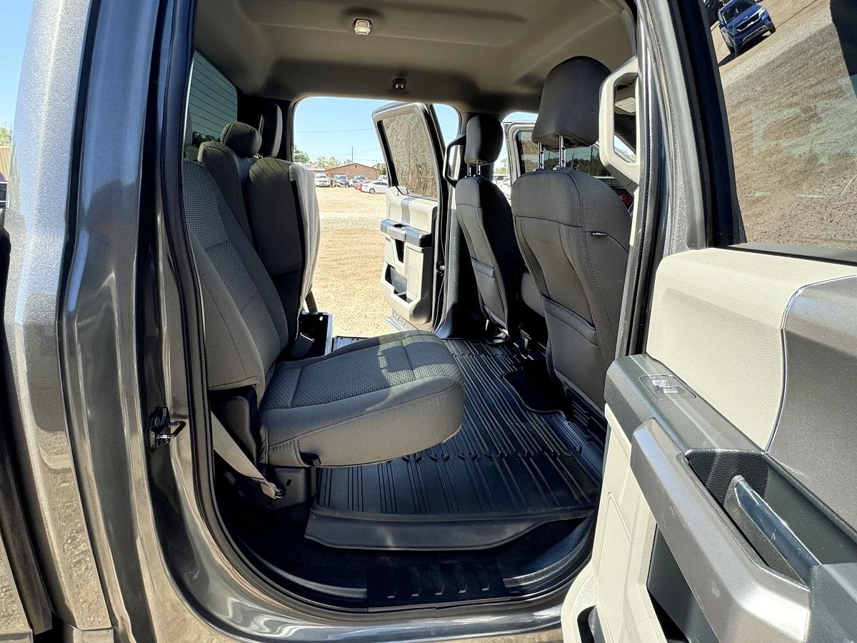 Ford F-150 XLT SuperCrew Short Bed 4WD 2020