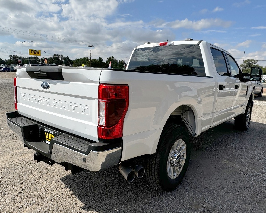 Ford F-250 SD XLT Crew Cab Short Bed 4WD 2022 Ford F-250 SD XLT Crew Cab Short Bed 4WD 2022